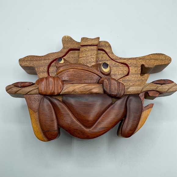 Tree Frog Hand Carved Keepsake Gift Box wooden frog keepsake - Picture 9 of 10